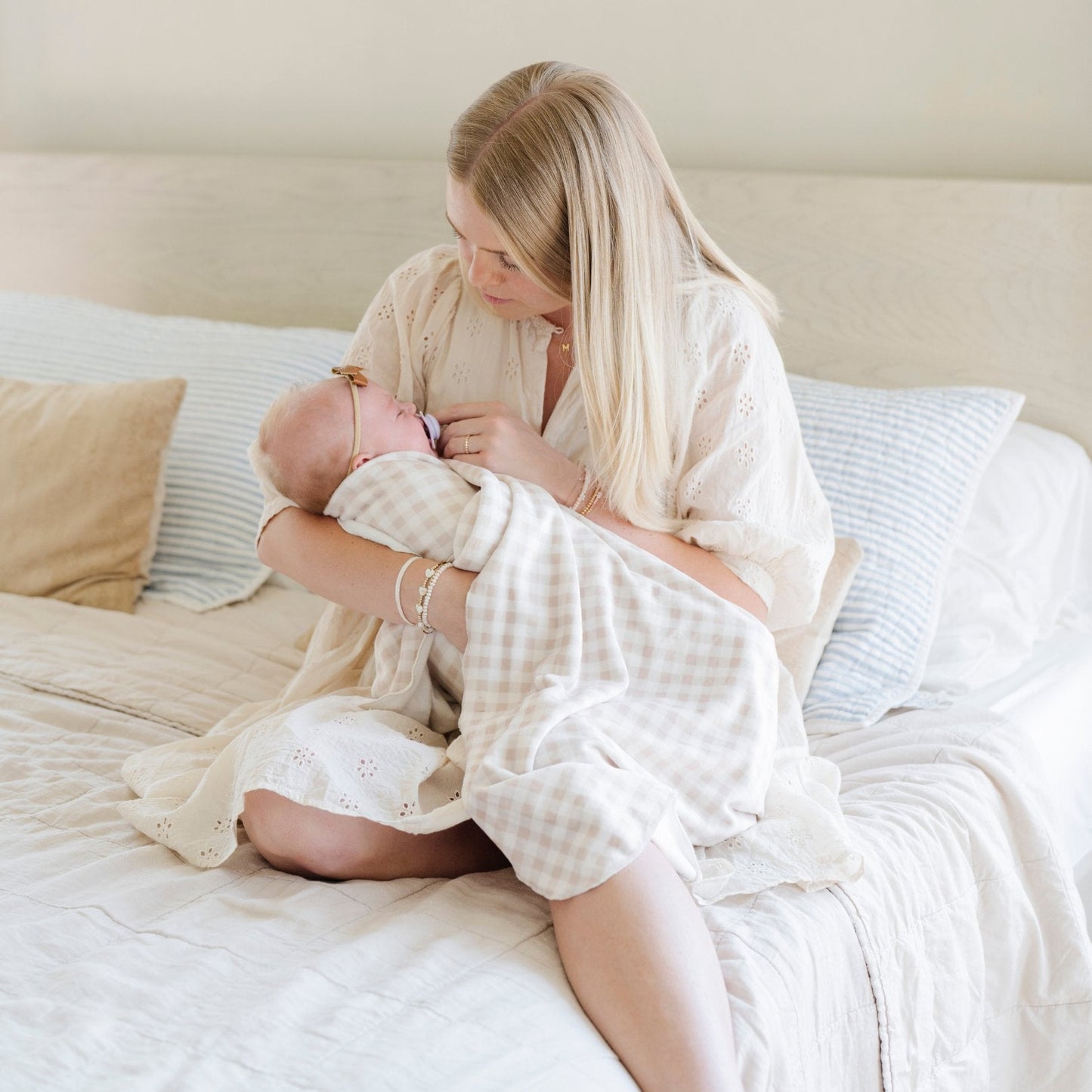 MINKY STRETCH LUXE SWADDLE/BLANKET